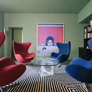 3 10 Corso Oda ve Kahvaltı Milano